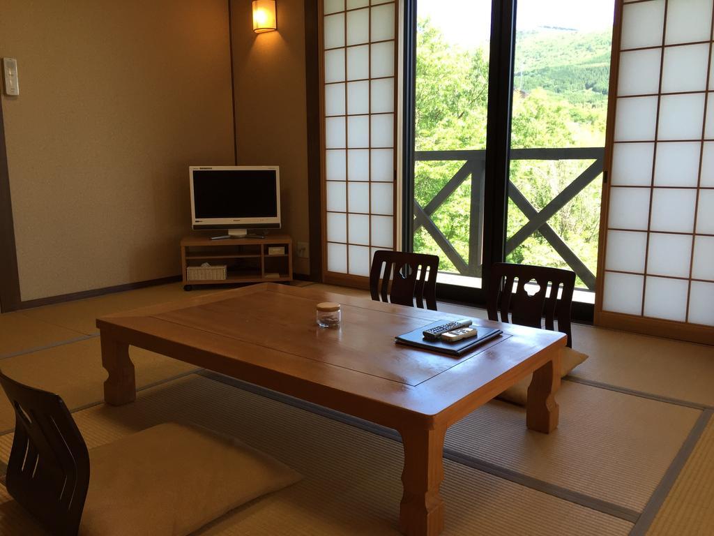 Hotel Yufuin Tsubaki Pokój zdjęcie